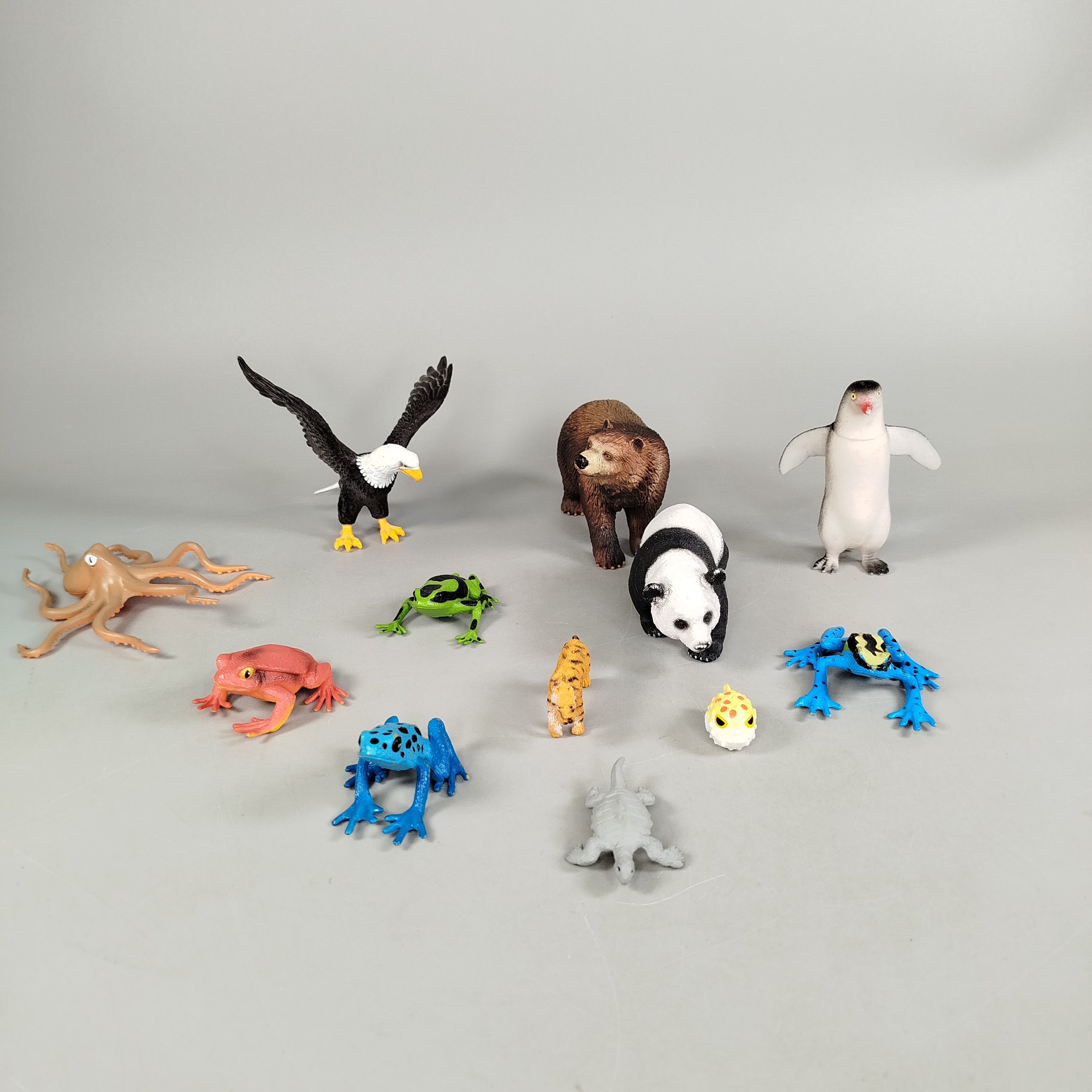 Tierfiguren Set von 12 – Wildtiere & Meeresbewohner, sehr gut